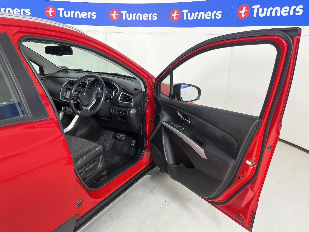 Photo '15' of Suzuki SX4 S-Cross Photo '15' of Suzuki SX4 S-Cross