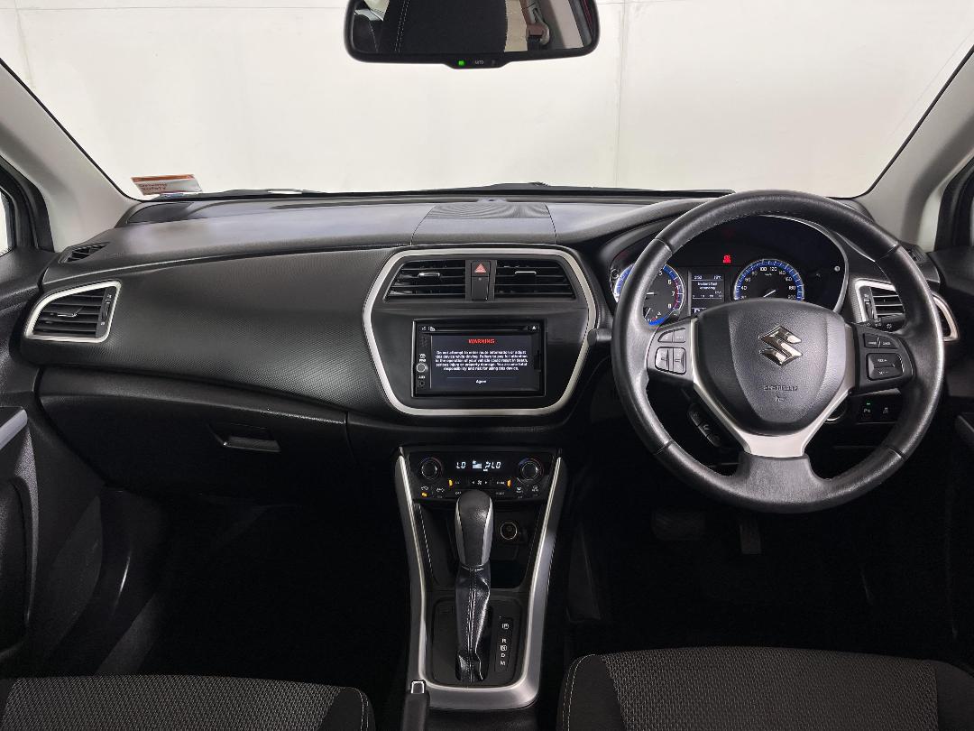 Photo '17' of Suzuki SX4 S-Cross Photo '17' of Suzuki SX4 S-Cross