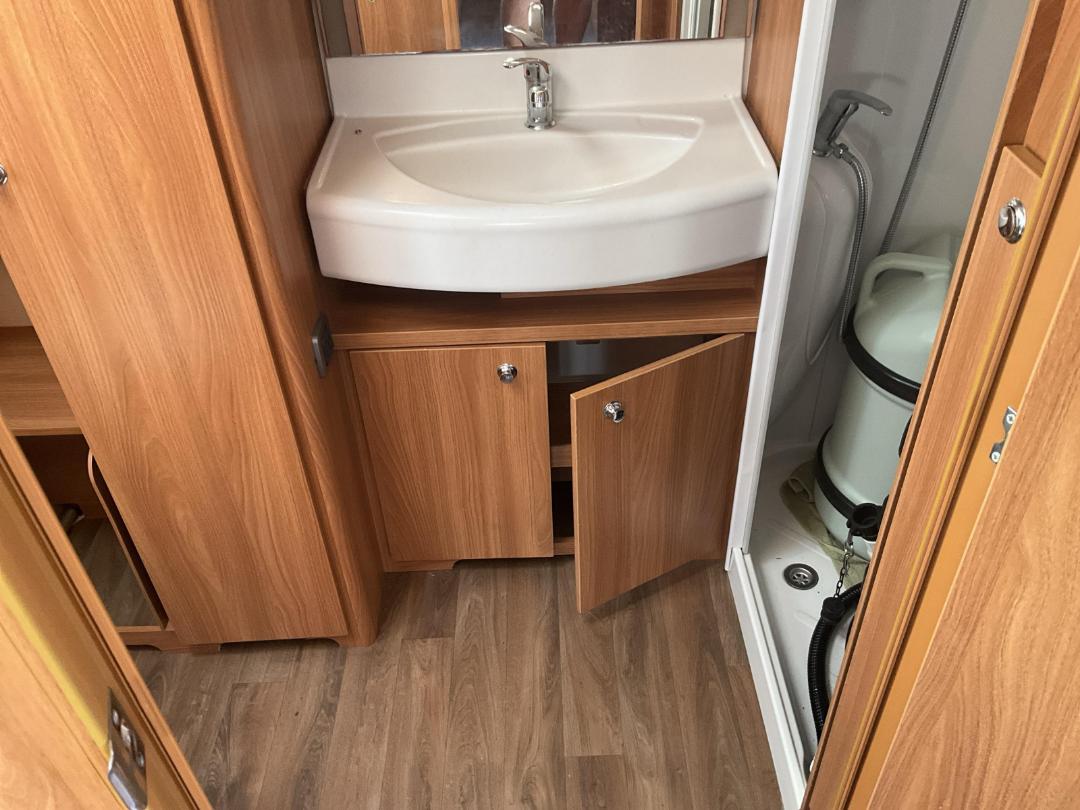 Photo '25' of Swift Challenger 480 Caravan - Single Photo '25' of Swift Challenger 480 Caravan - Single