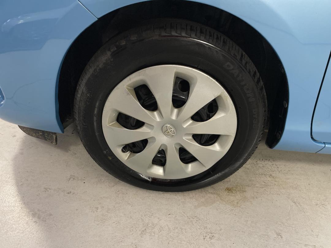 Photo '10' of Toyota Aqua