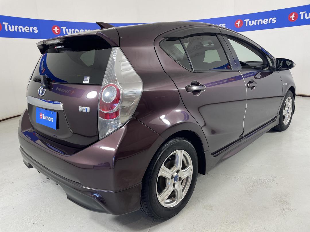 Photo '7' of Toyota Aqua