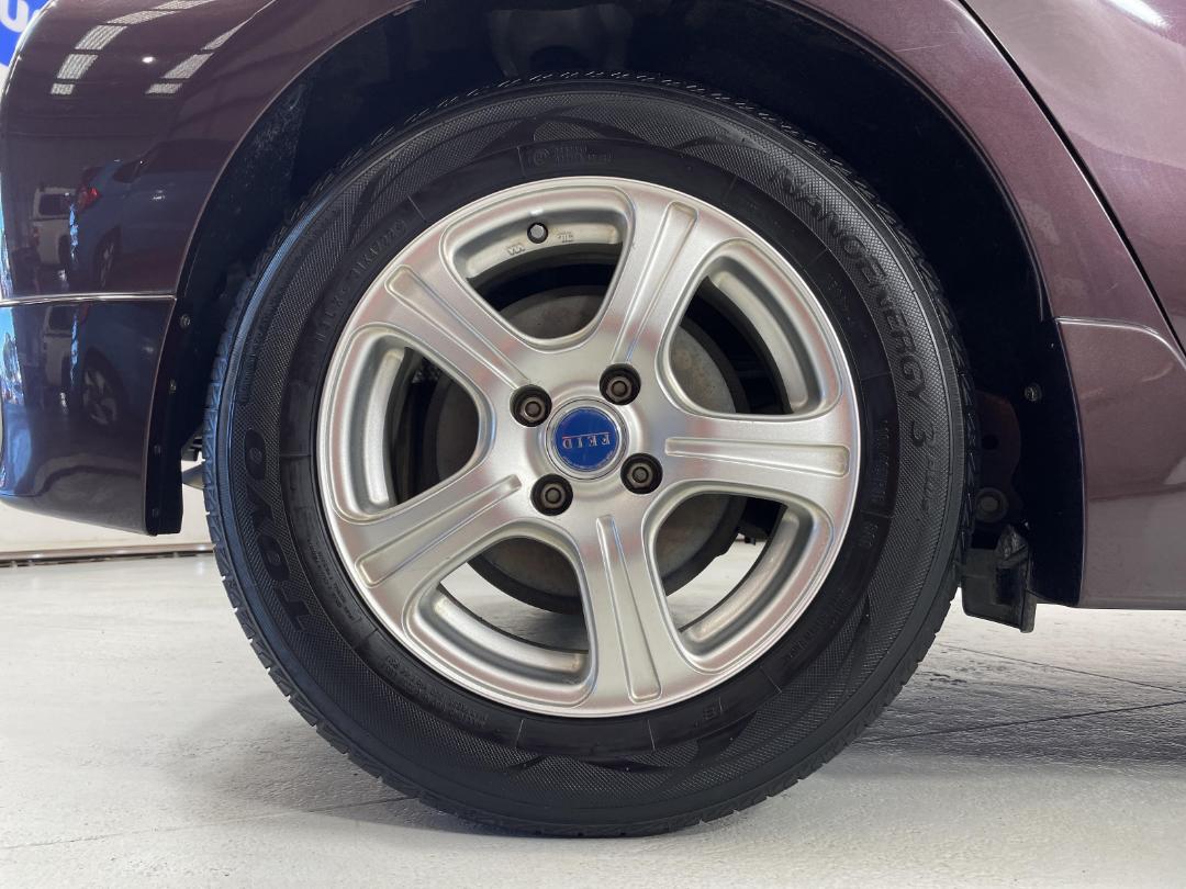 Photo '12' of Toyota Aqua