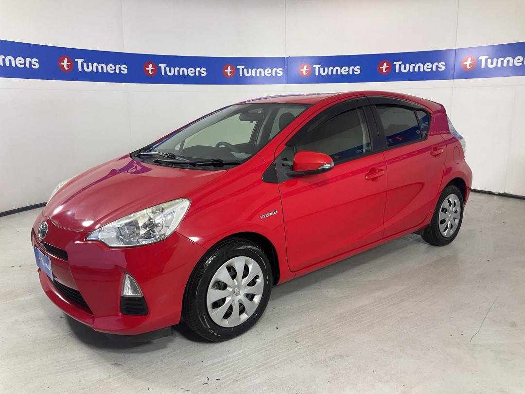 Photo '4' of Toyota Aqua Photo '4' of Toyota Aqua