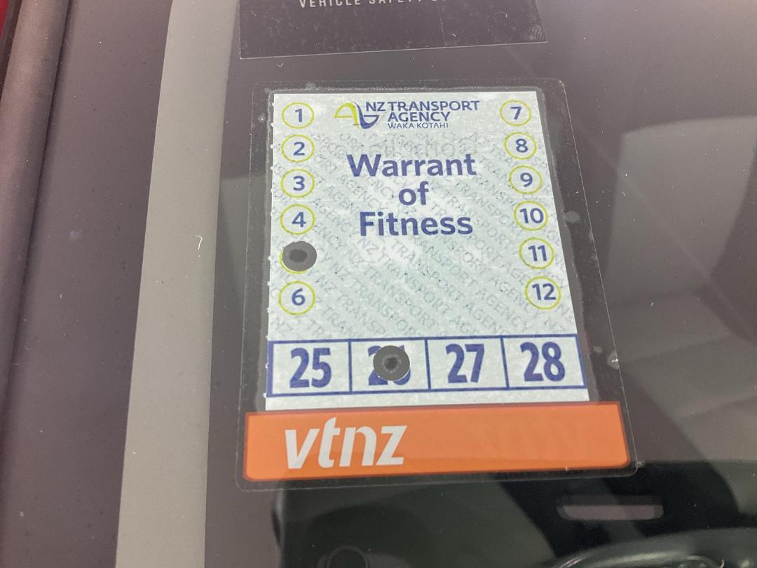 Photo '23' of Toyota Aqua Photo '23' of Toyota Aqua