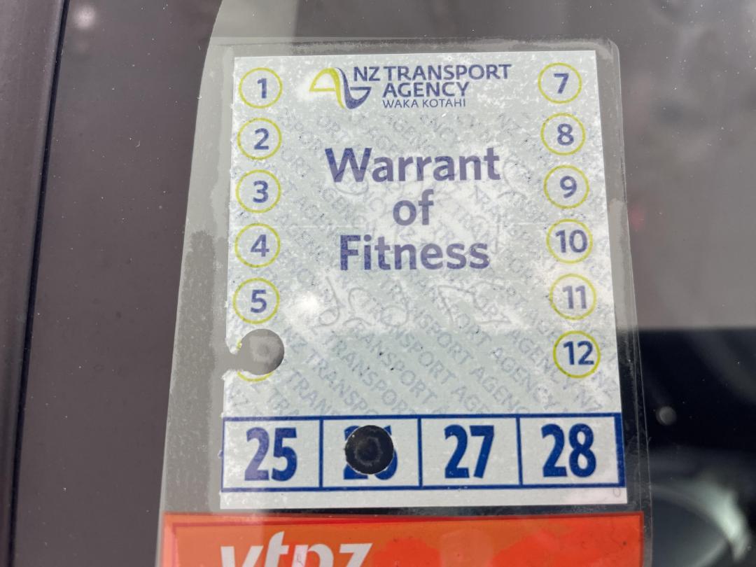 Photo '23' of Toyota Aqua Photo '23' of Toyota Aqua