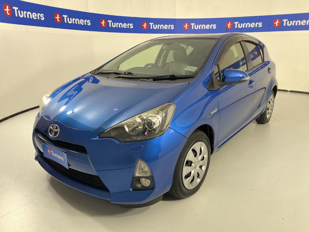 Photo '4' of Toyota Aqua Photo '4' of Toyota Aqua