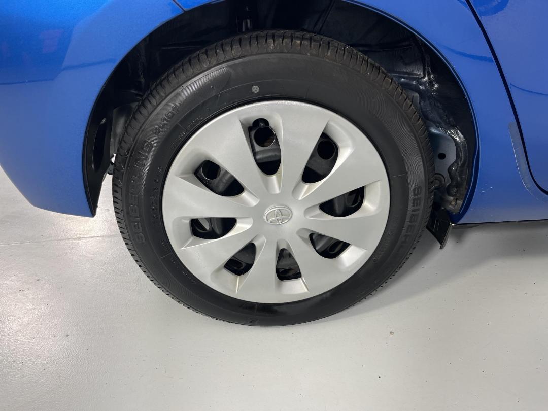 Photo '12' of Toyota Aqua Photo '12' of Toyota Aqua