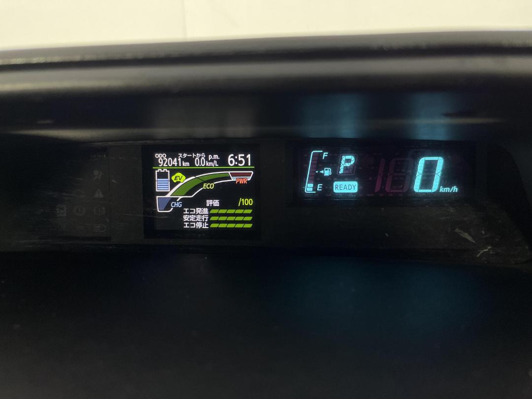 Photo '21' of Toyota Aqua Photo '21' of Toyota Aqua