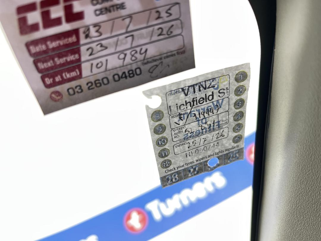 Photo '23' of Toyota Aqua Photo '23' of Toyota Aqua