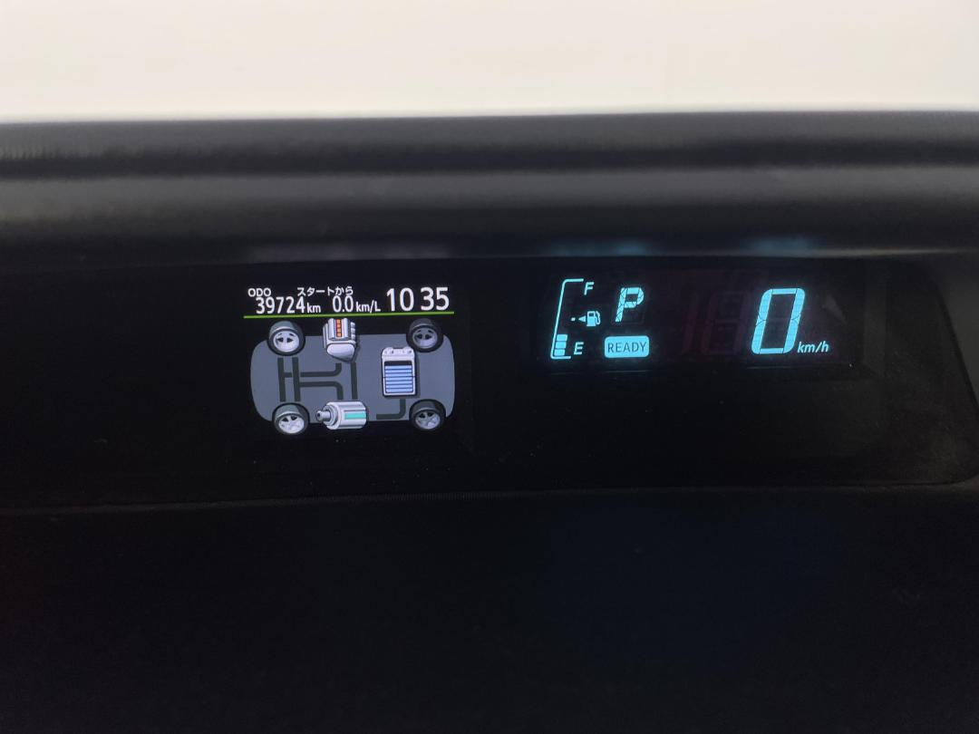 Photo '21' of Toyota Aqua Photo '21' of Toyota Aqua