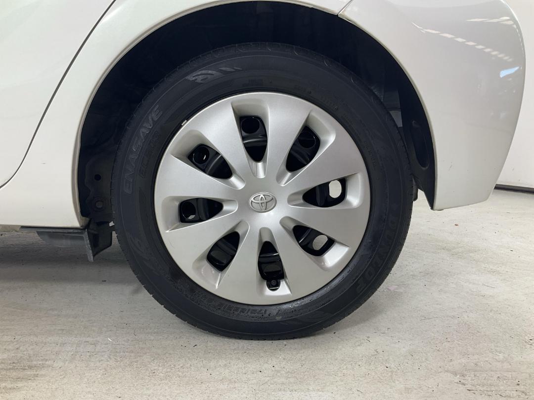 Photo '11' of Toyota Aqua Photo '11' of Toyota Aqua