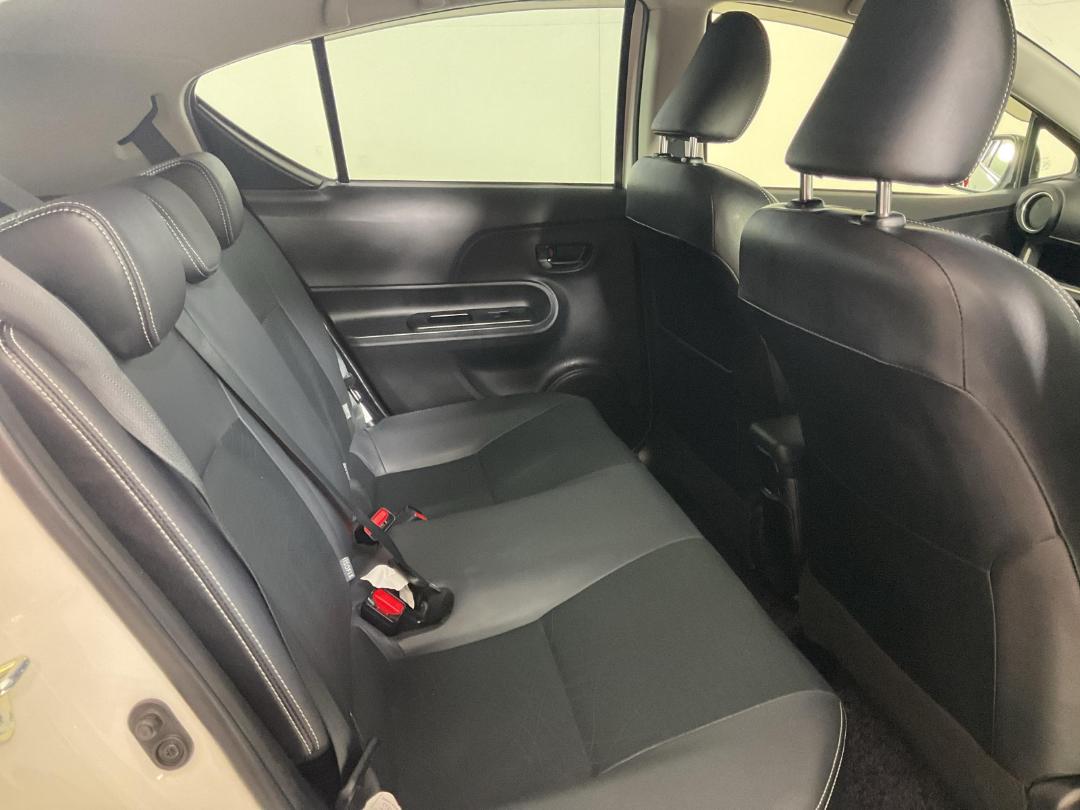 Photo '20' of Toyota Aqua Photo '20' of Toyota Aqua