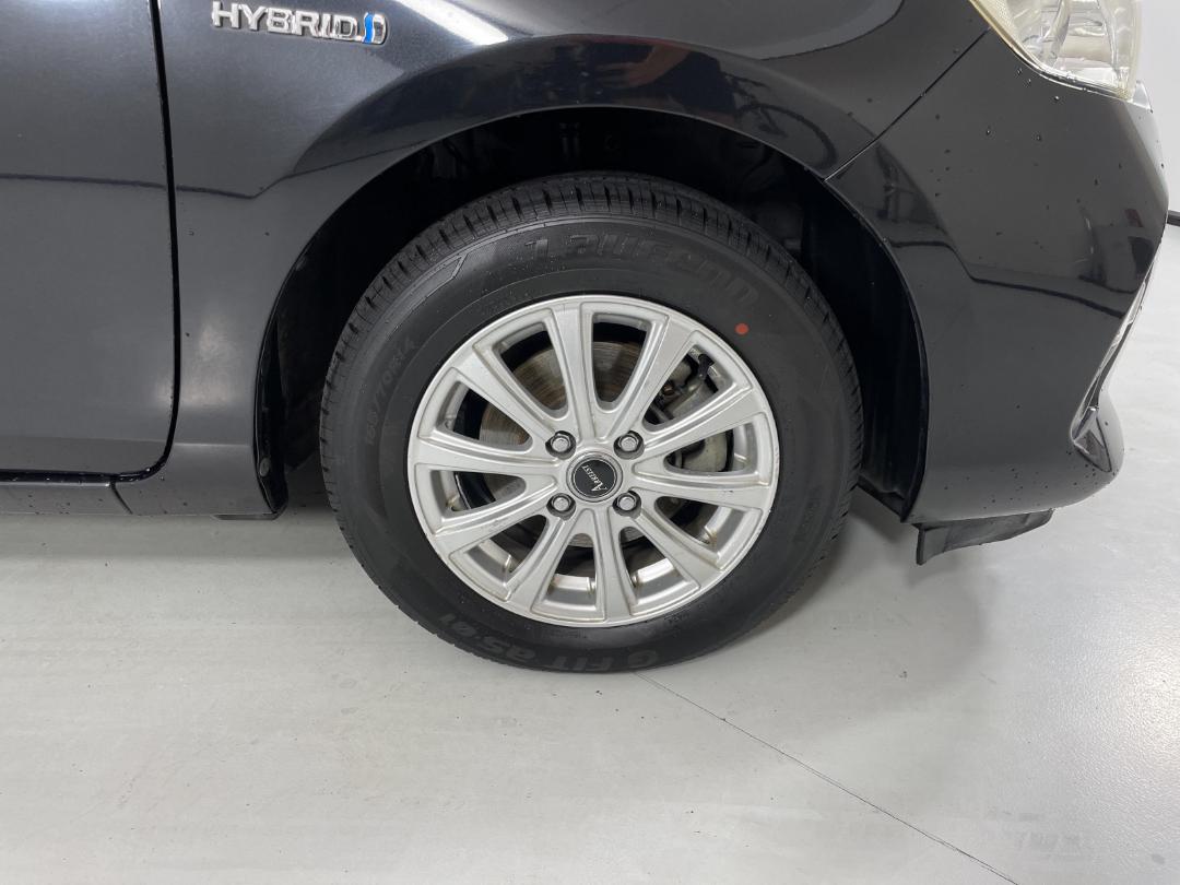 Photo '9' of Toyota Aqua Photo '9' of Toyota Aqua