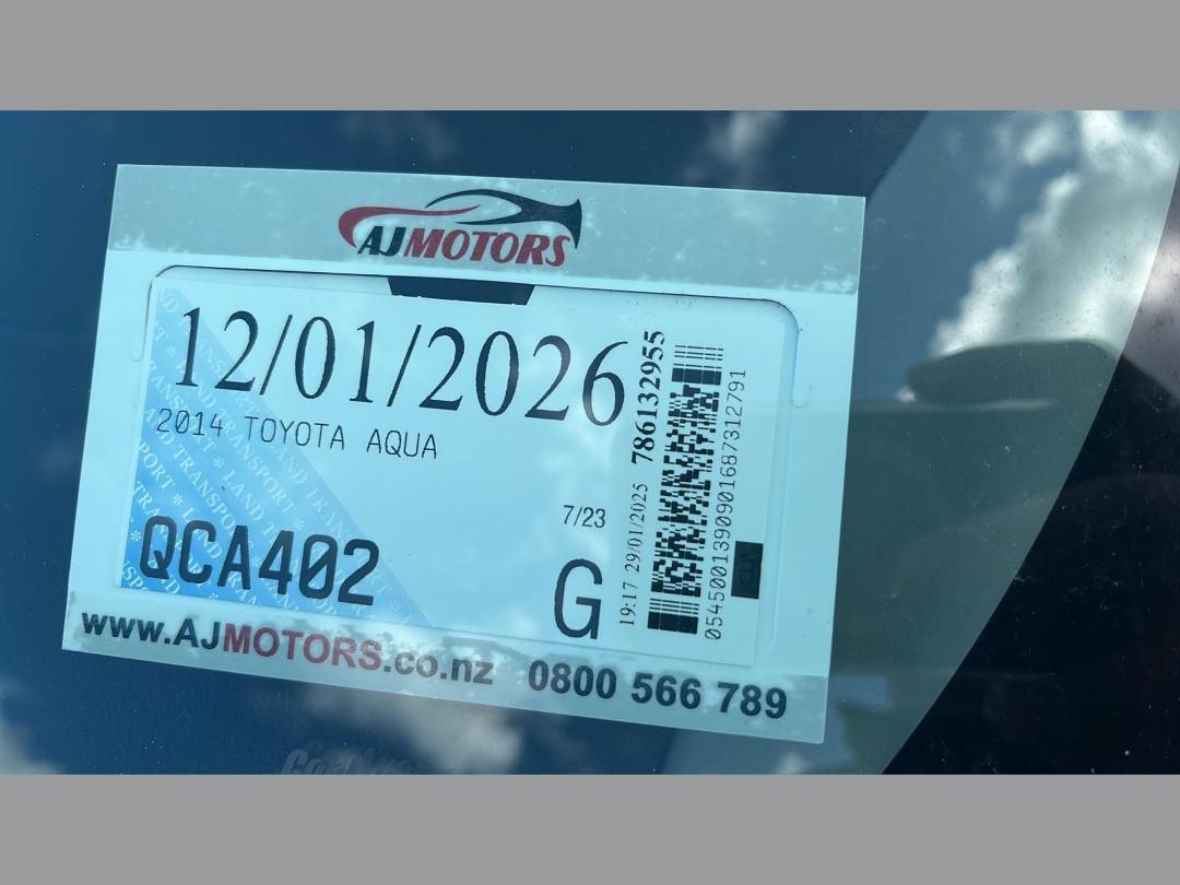 Photo '16' of Toyota Aqua Photo '16' of Toyota Aqua