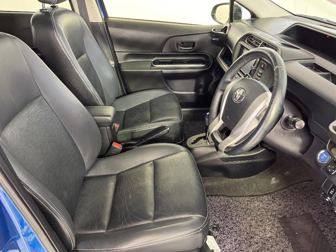 Photo '16' of Toyota Aqua