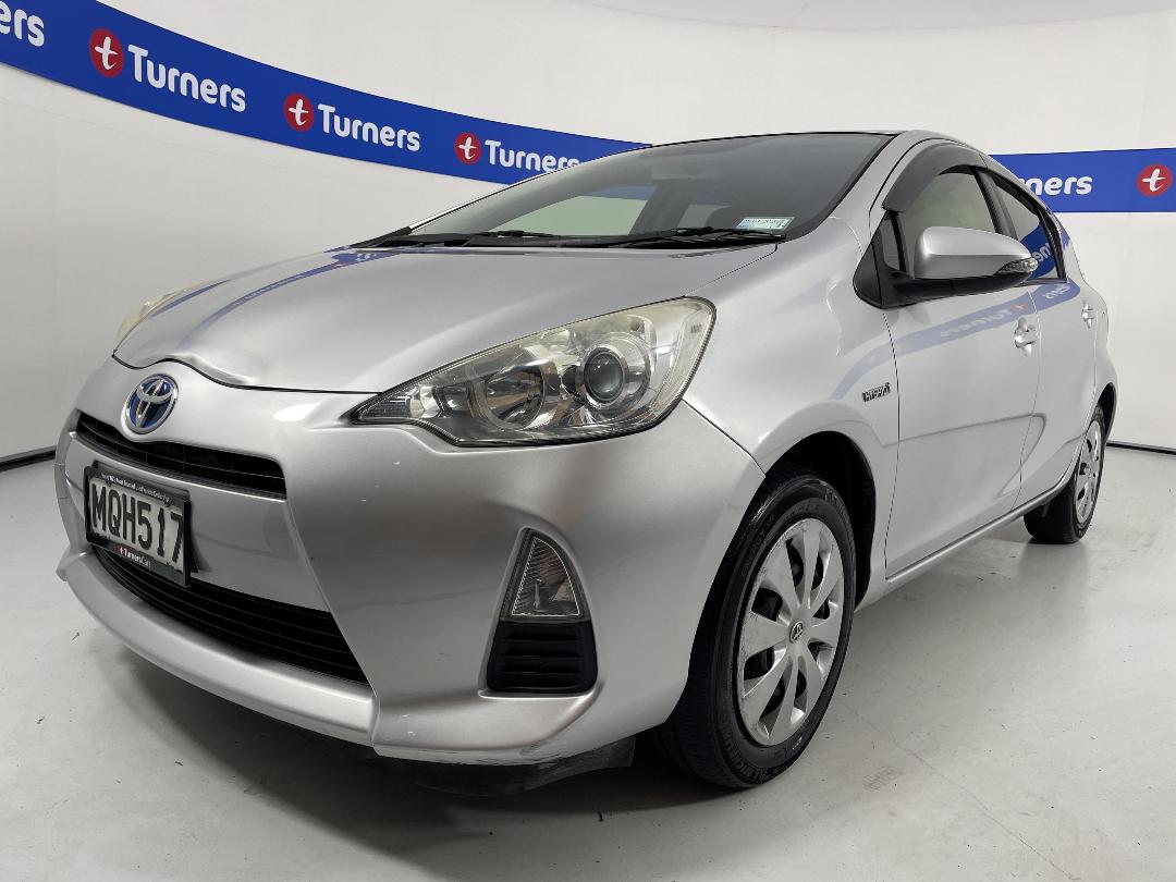 Photo '3' of Toyota Aqua