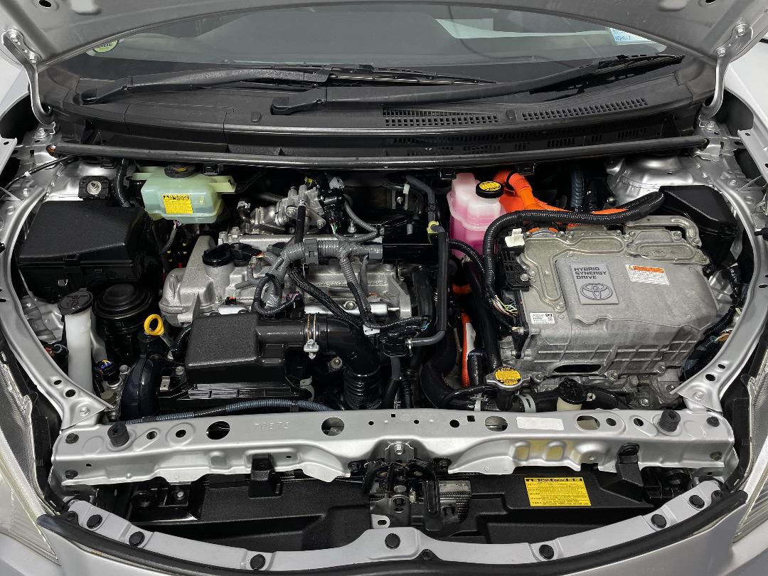 Photo '11' of Toyota Aqua