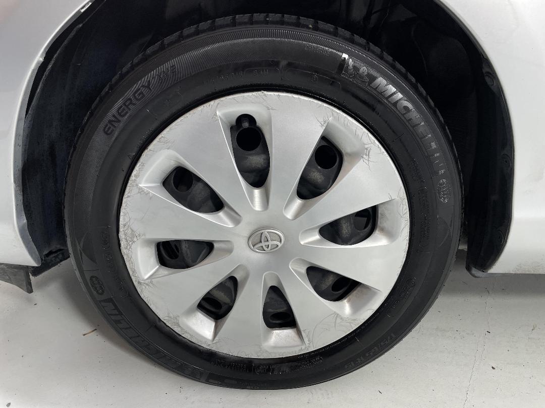 Photo '8' of Toyota Aqua