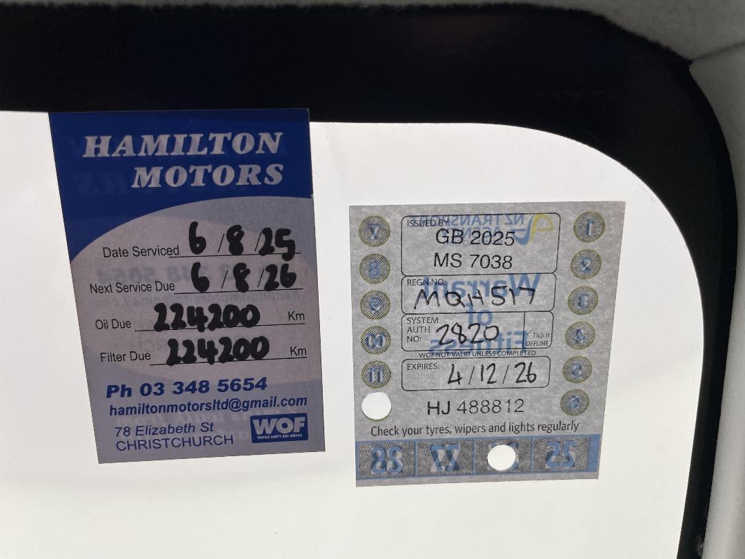 Photo '23' of Toyota Aqua