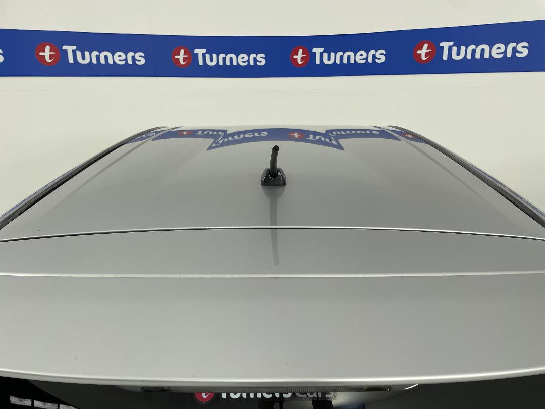 Photo '30' of Toyota Aqua