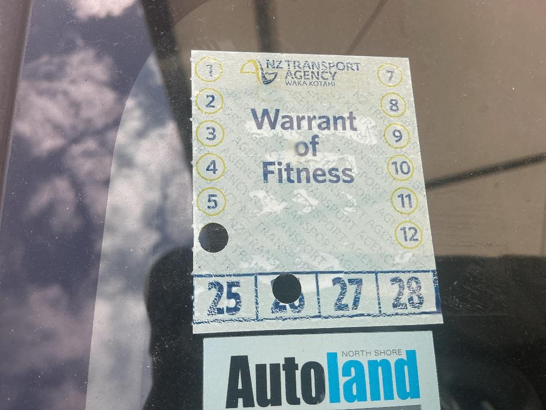 Photo '22' of Toyota Aqua Photo '22' of Toyota Aqua