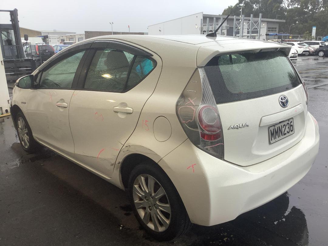 Photo '5' of Toyota Aqua Hybrid Photo '5' of Toyota Aqua Hybrid