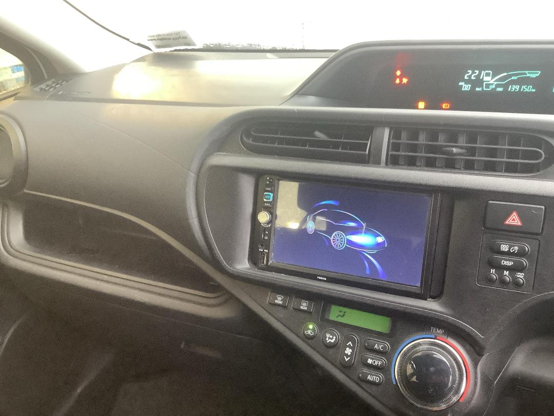 Photo '17' of Toyota Aqua Hybrid Photo '17' of Toyota Aqua Hybrid