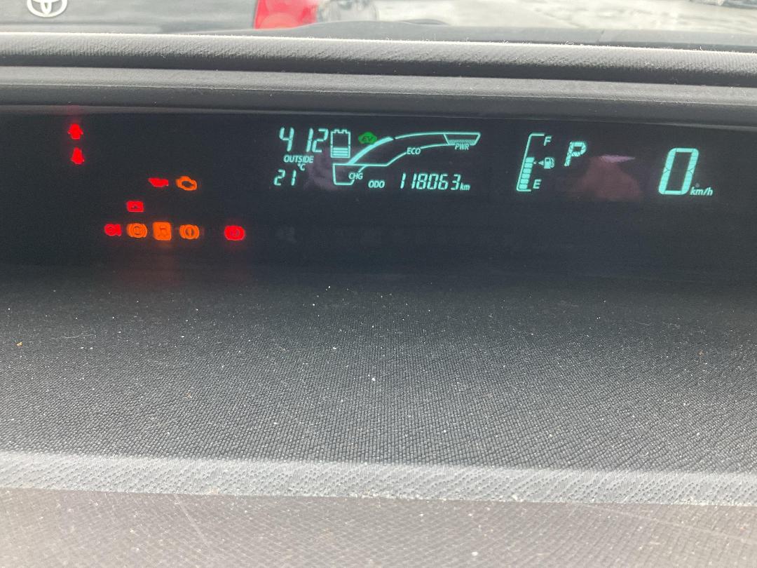 Photo '9' of Toyota Aqua Photo '9' of Toyota Aqua