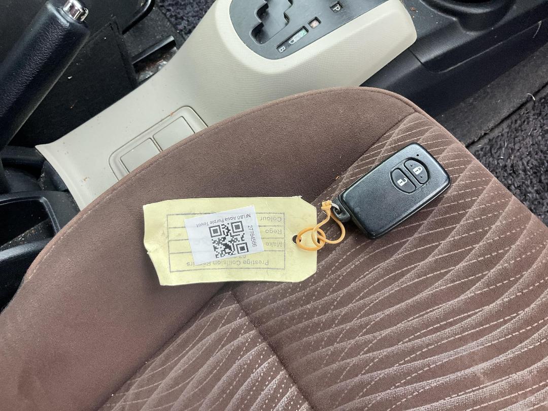 Photo '14' of Toyota Aqua Photo '14' of Toyota Aqua