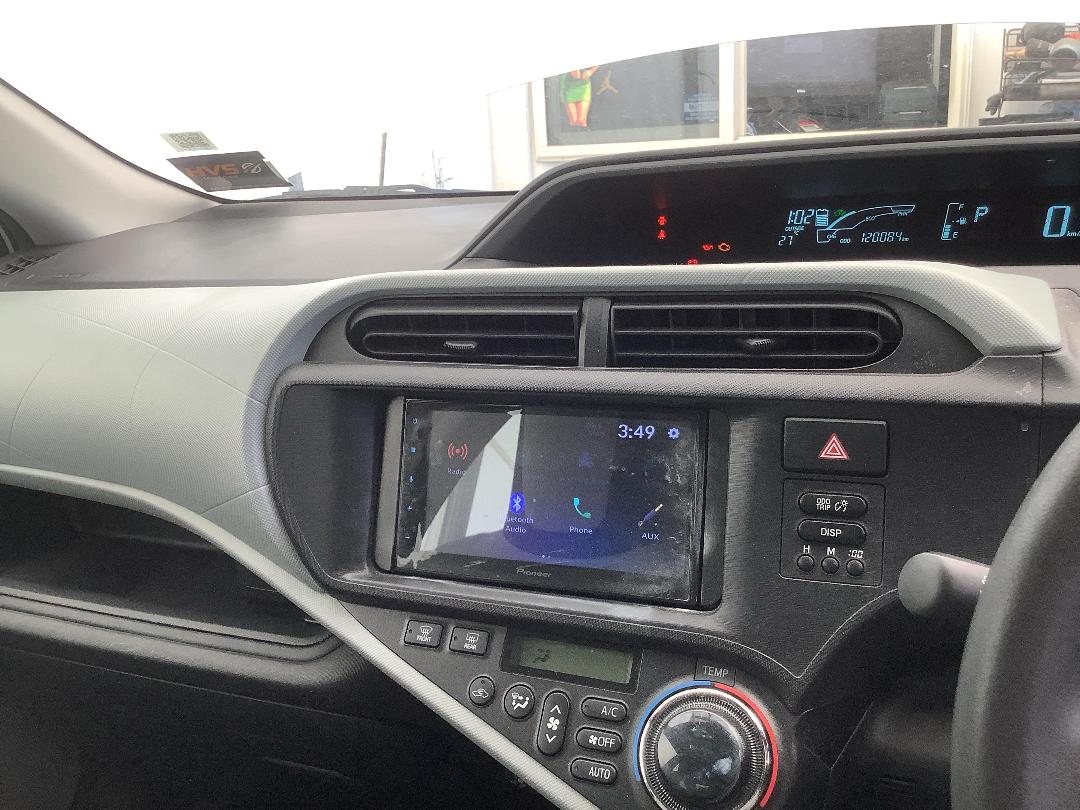 Photo '20' of Toyota Aqua Photo '20' of Toyota Aqua