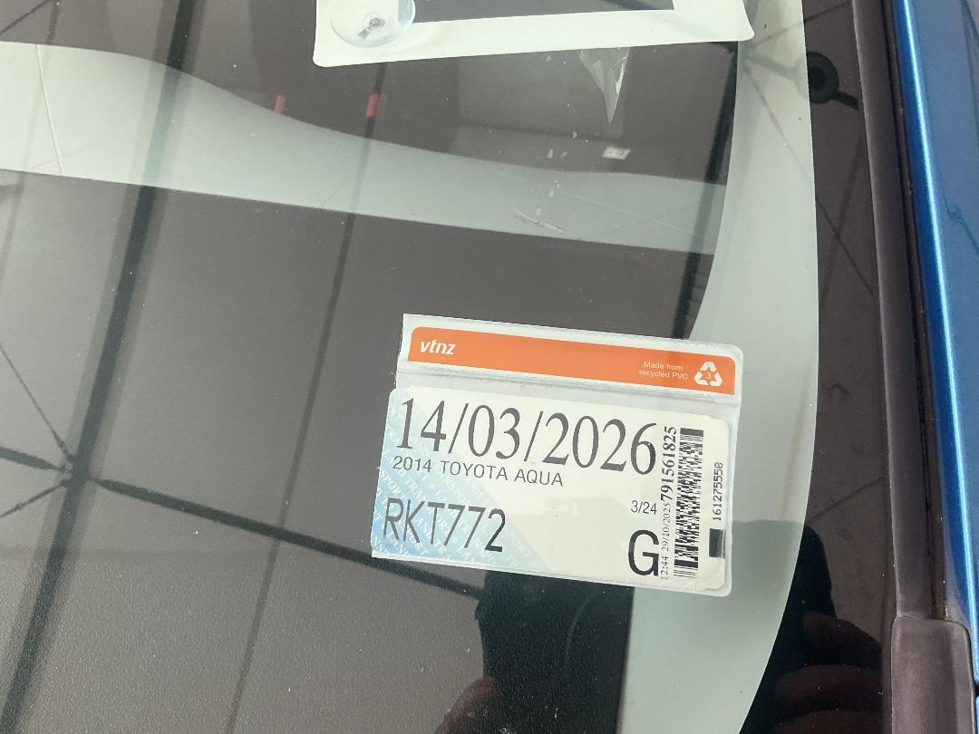 Photo '13' of Toyota Aqua Photo '13' of Toyota Aqua