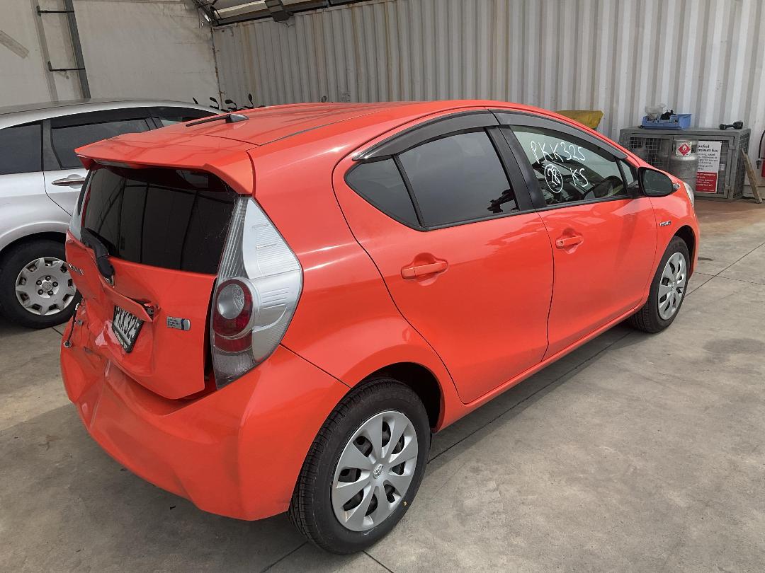 Photo '5' of Toyota Aqua Hybrid Photo '5' of Toyota Aqua Hybrid