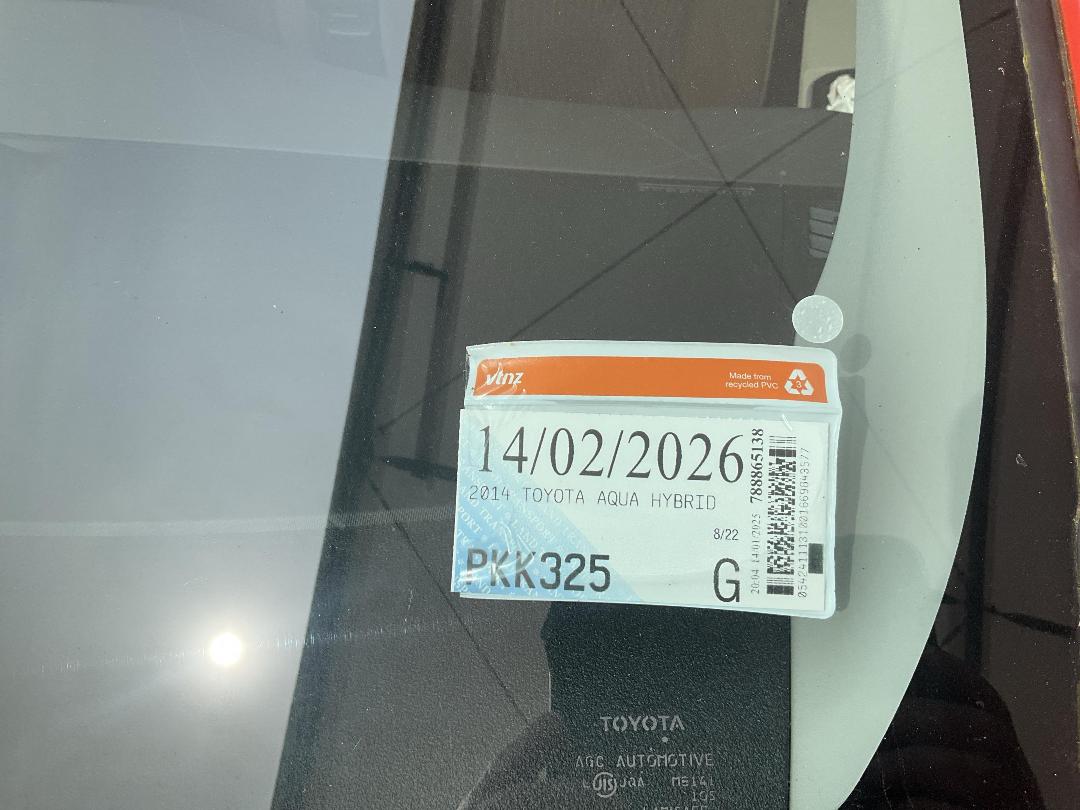 Photo '14' of Toyota Aqua Hybrid Photo '14' of Toyota Aqua Hybrid