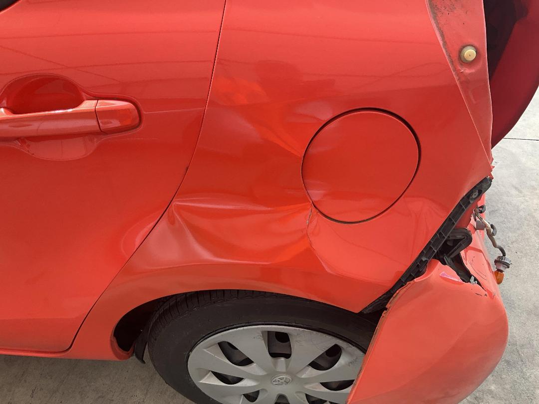 Photo '16' of Toyota Aqua Hybrid Photo '16' of Toyota Aqua Hybrid