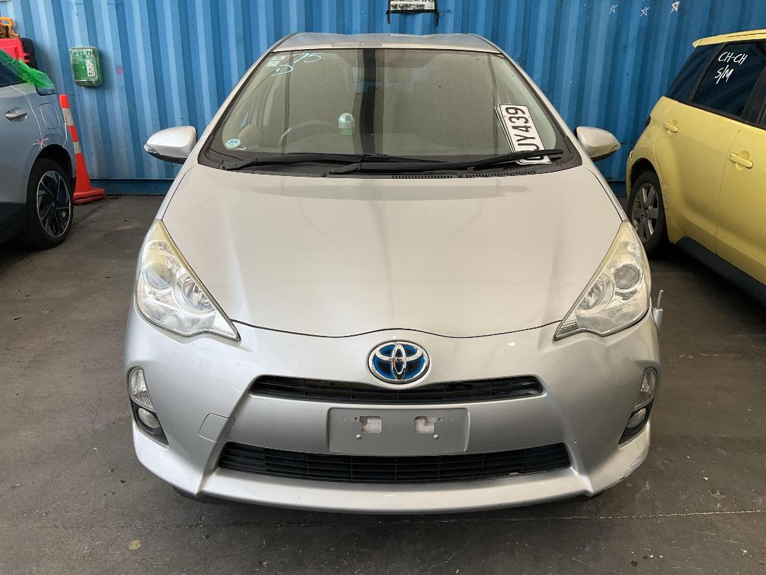 Photo '3' of Toyota Aqua Photo '3' of Toyota Aqua