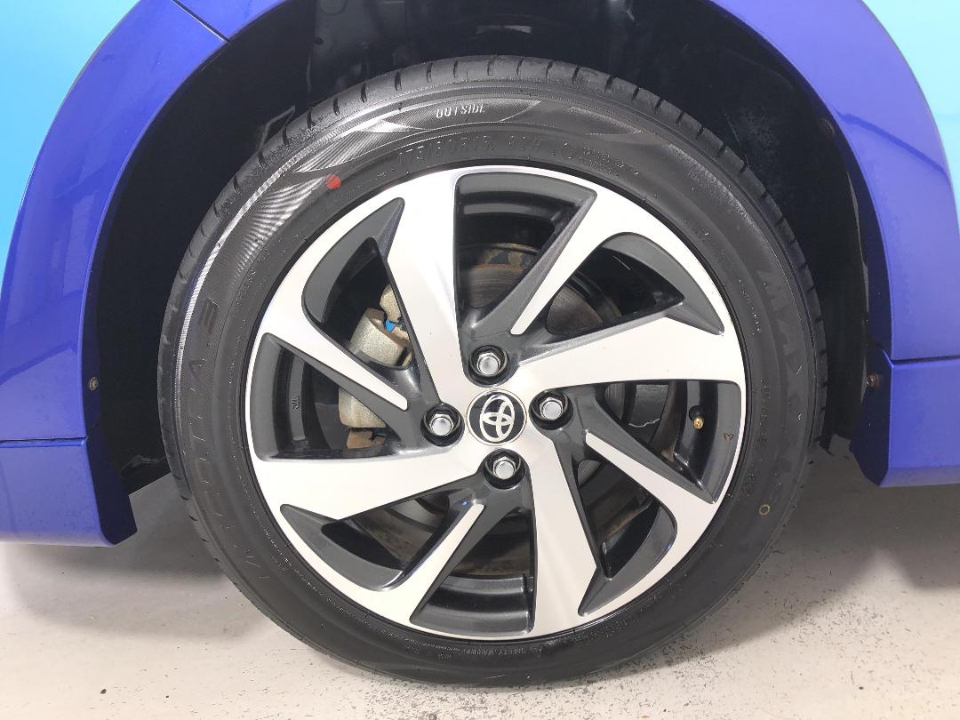 Photo '10' of Toyota Aqua