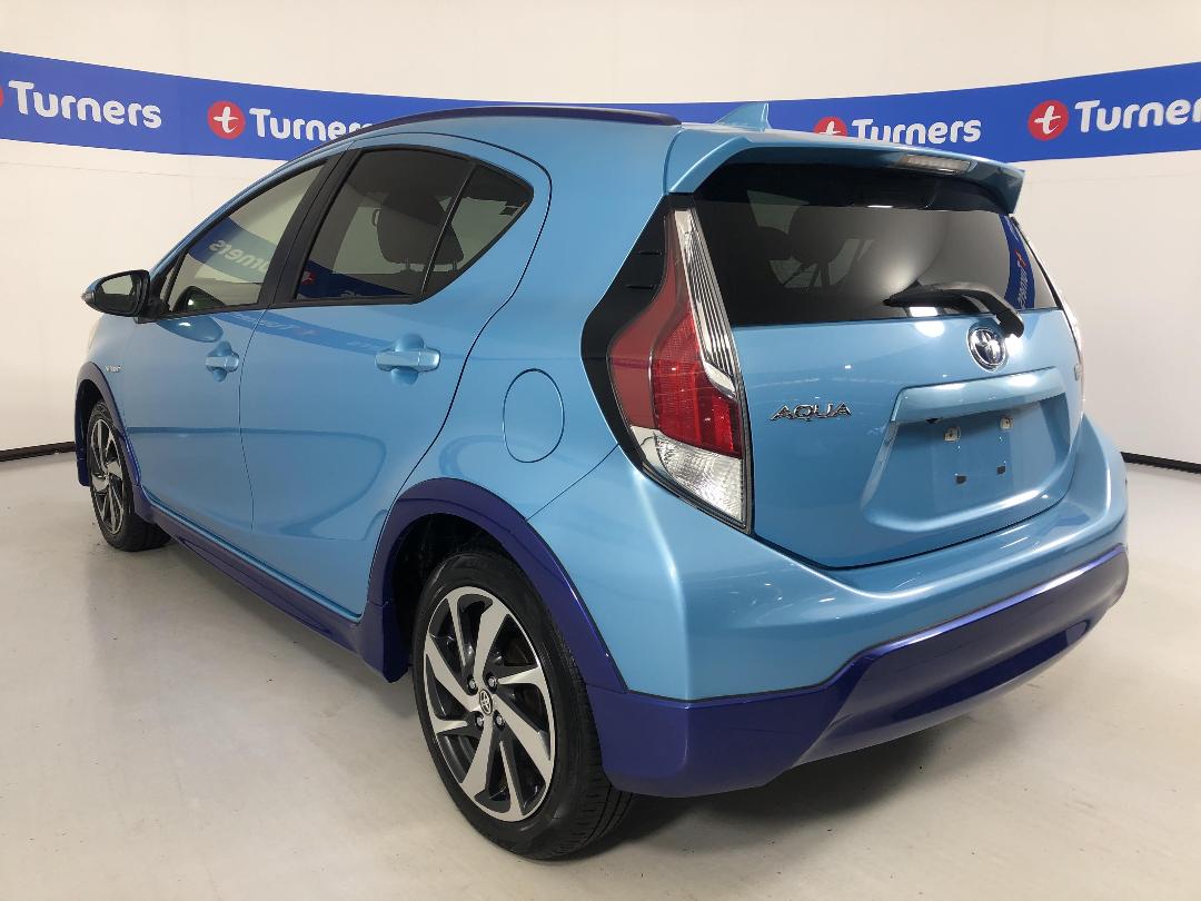 Photo '5' of Toyota Aqua