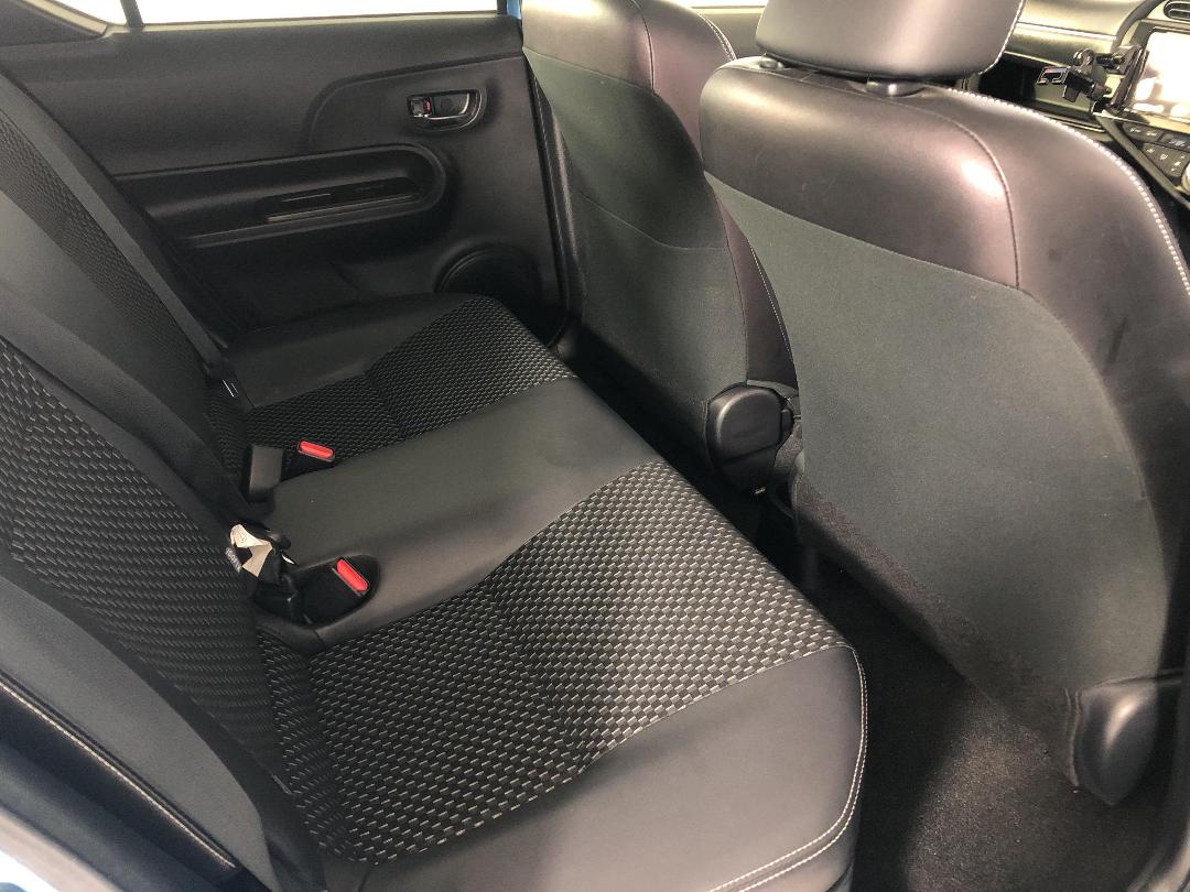 Photo '20' of Toyota Aqua