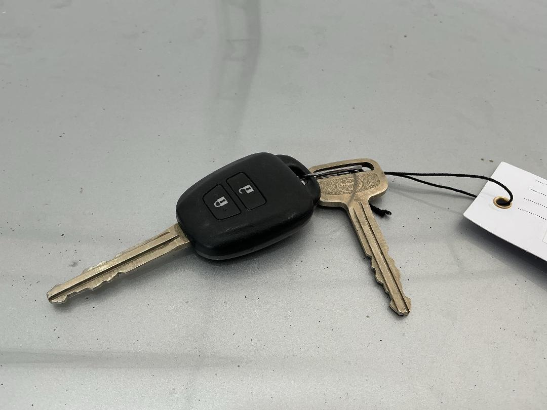 Photo '27' of Toyota Aqua Hybrid Photo '27' of Toyota Aqua Hybrid