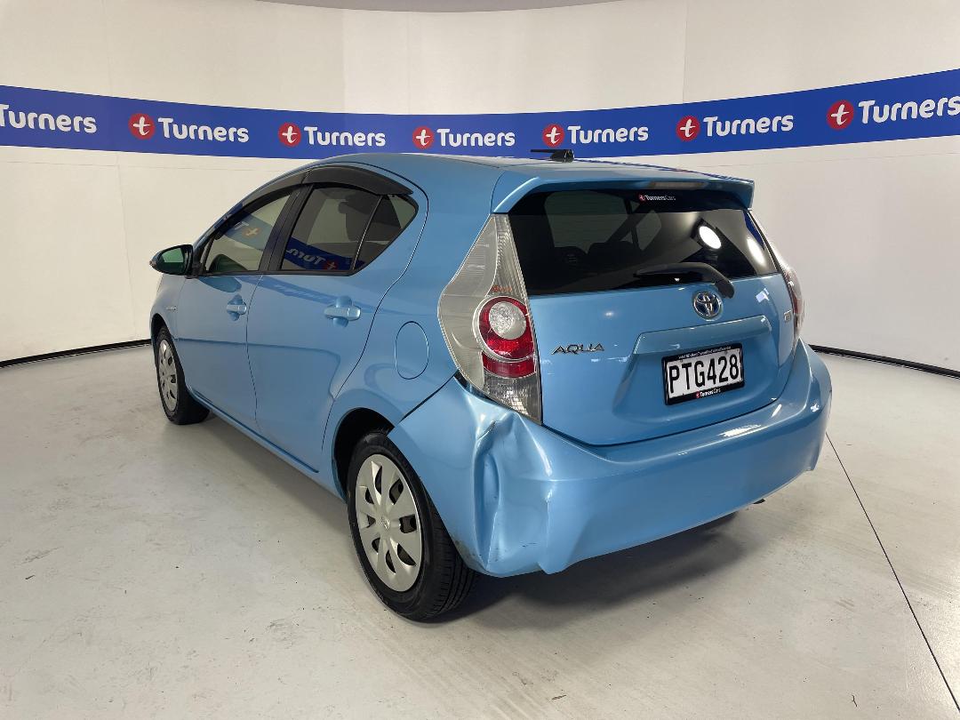 Photo '5' of Toyota Aqua