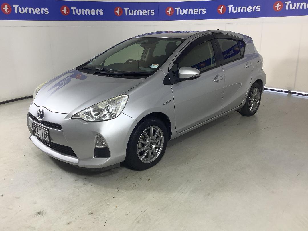 Photo '4' of Toyota Aqua