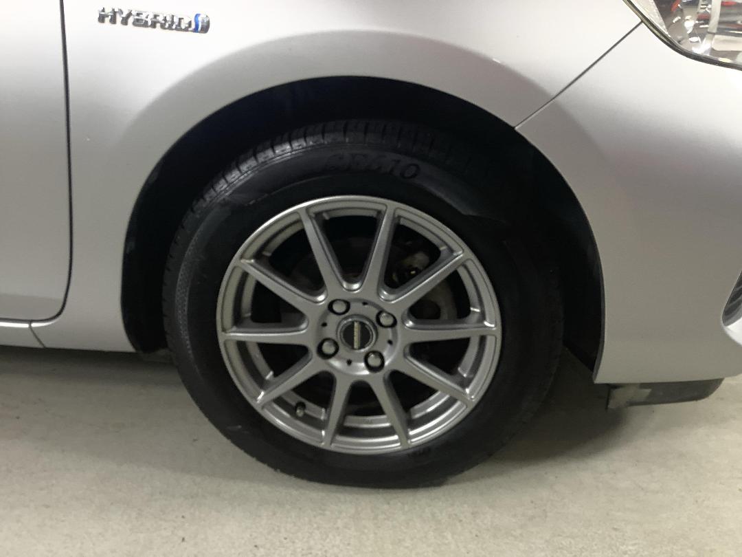 Photo '9' of Toyota Aqua