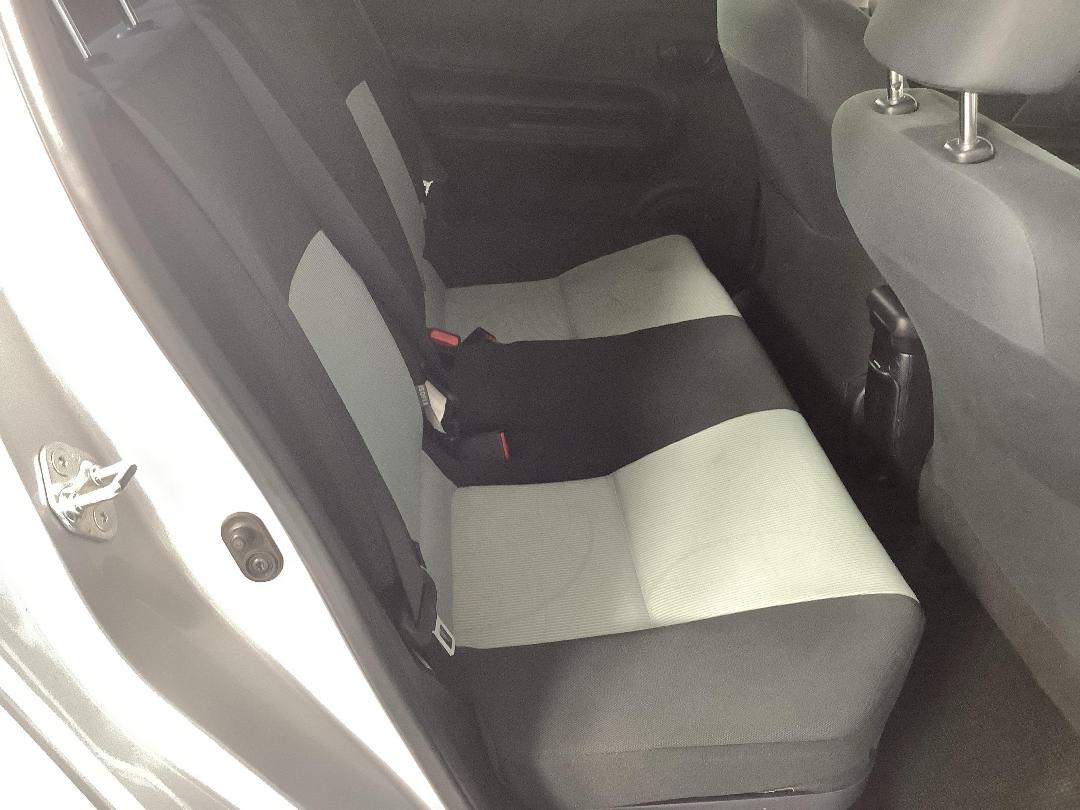 Photo '19' of Toyota Aqua