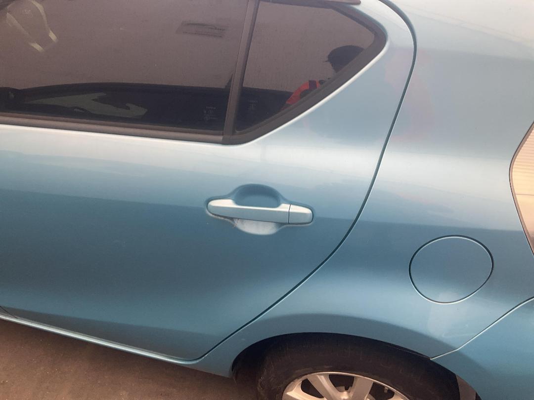 Photo '12' of Toyota Aqua Hybrid Photo '12' of Toyota Aqua Hybrid