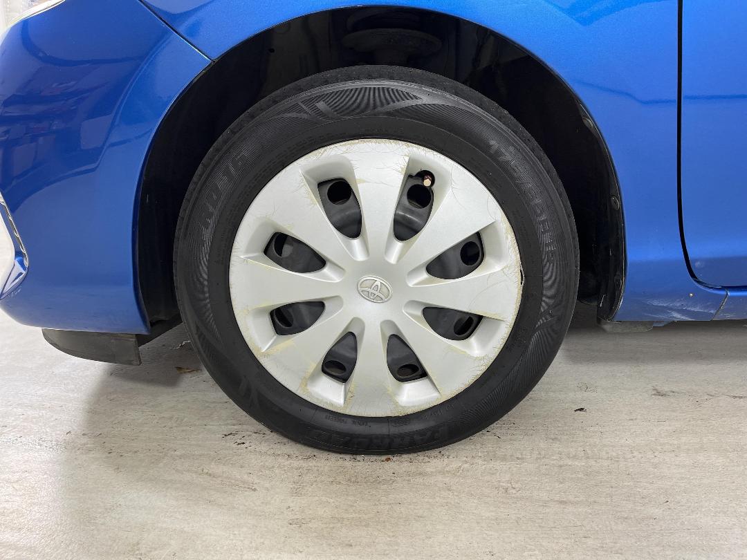 Photo '10' of Toyota Aqua