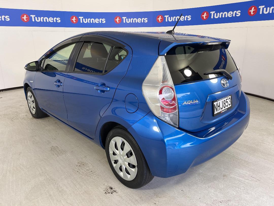 Photo '5' of Toyota Aqua