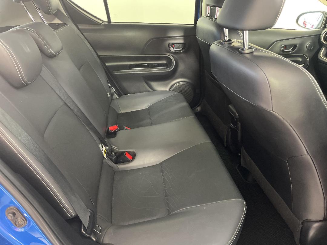 Photo '20' of Toyota Aqua