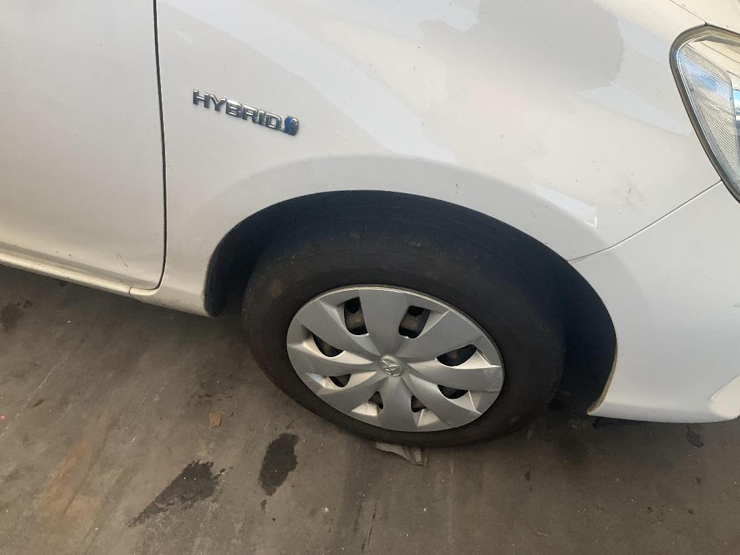 Photo '2' of Toyota Aqua Hybrid Photo '2' of Toyota Aqua Hybrid