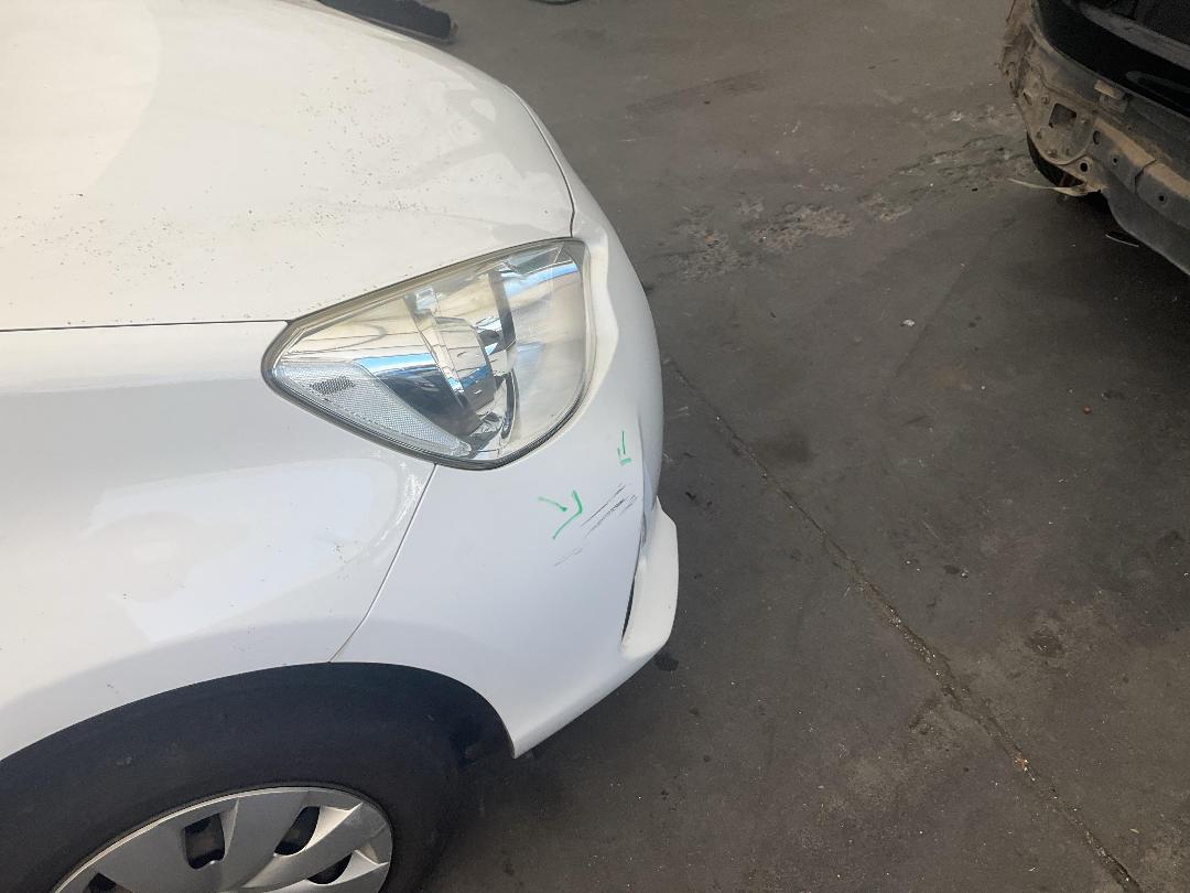 Photo '3' of Toyota Aqua Hybrid Photo '3' of Toyota Aqua Hybrid