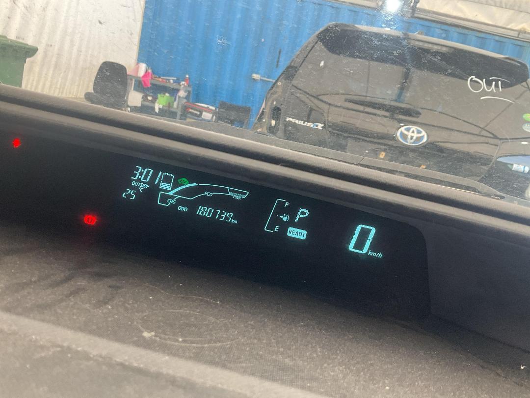 Photo '18' of Toyota Aqua Hybrid Photo '18' of Toyota Aqua Hybrid